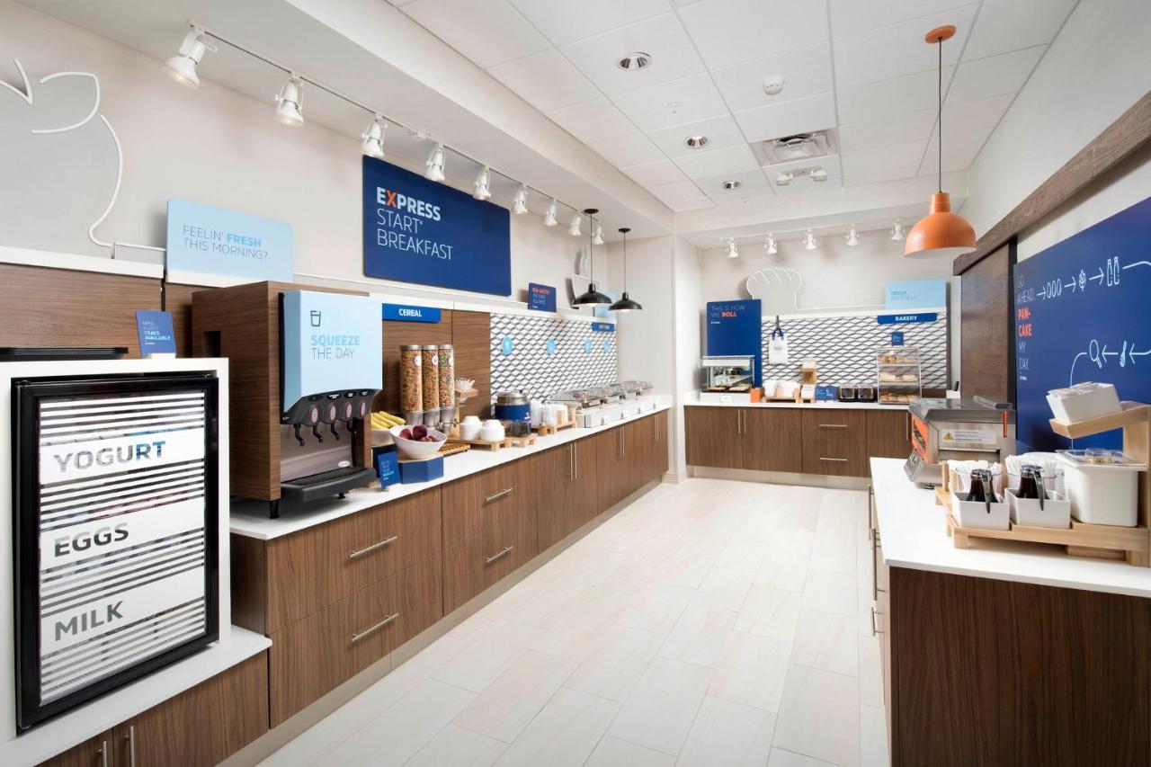 Holiday Inn Express & Suites Lexington By Ihg Eksteriør billede