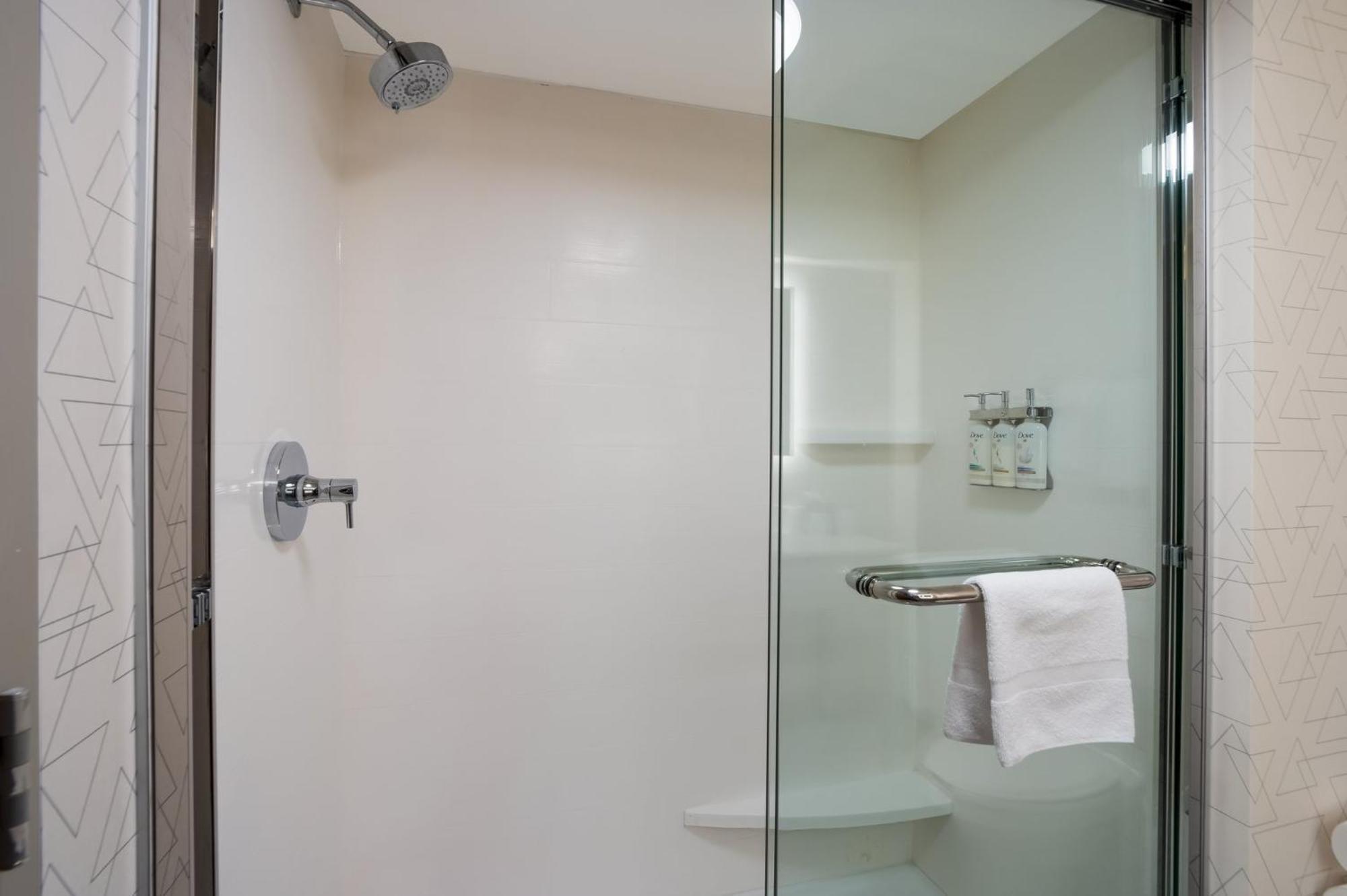 Holiday Inn Express & Suites Lexington By Ihg Eksteriør billede