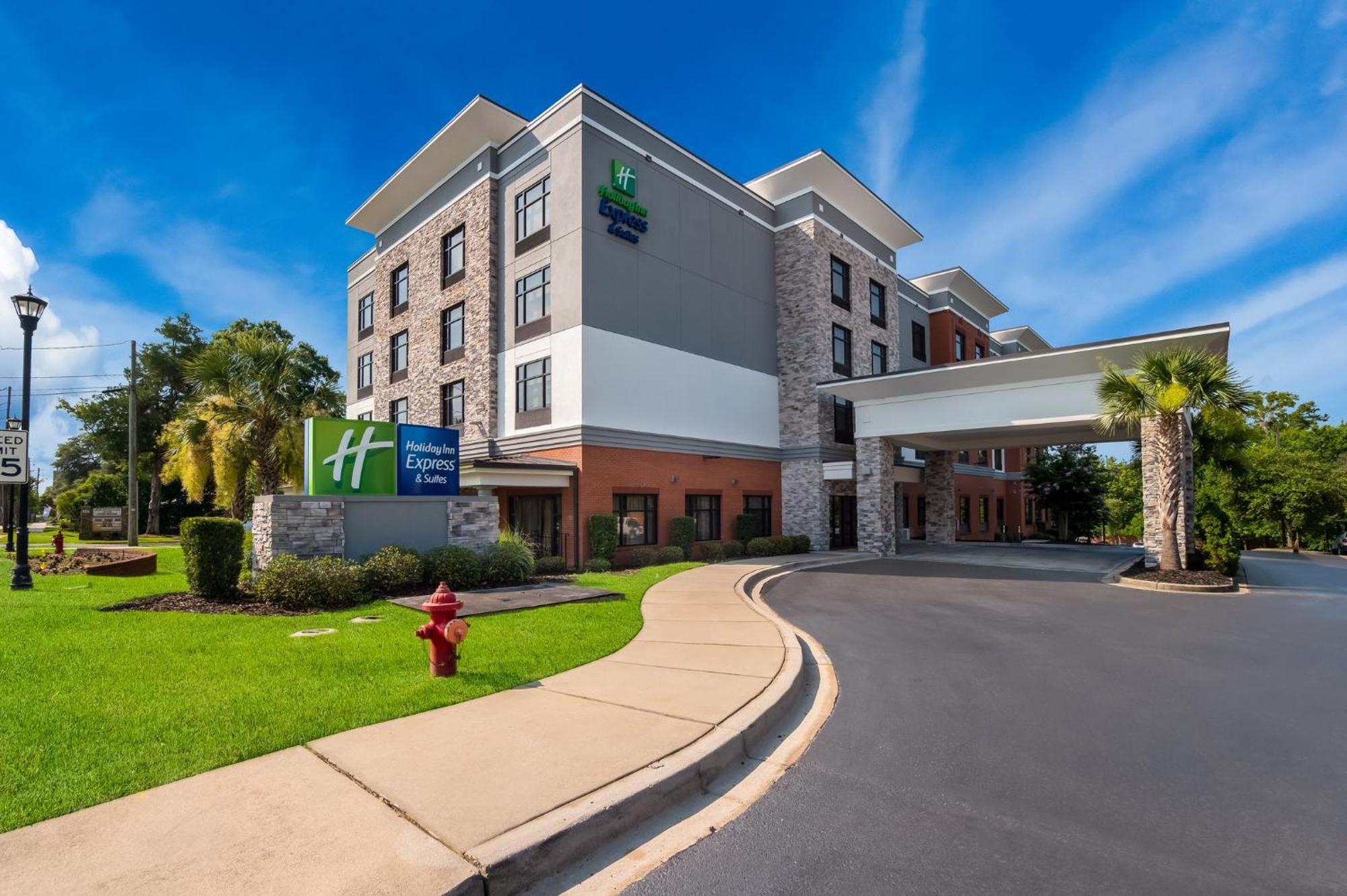 Holiday Inn Express & Suites Lexington By Ihg Eksteriør billede