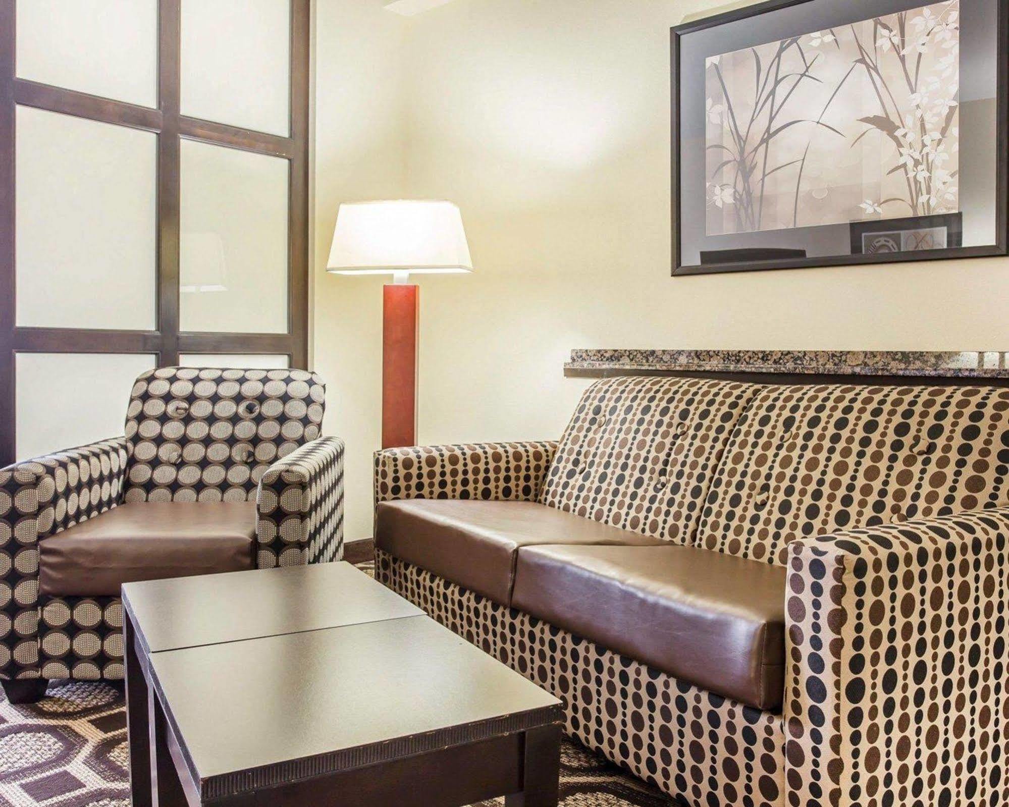Holiday Inn Express & Suites Lexington By Ihg Eksteriør billede